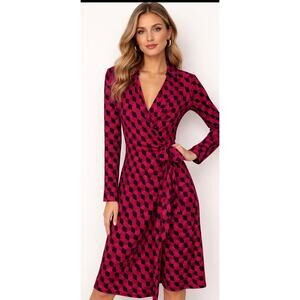 DIANE von FURSTENBERG Vintage Reissued Jeanne Wrap Silk Dress Size 4 Luxury